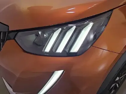 Photo 15 Peugeot 2008  PureTech 130 S&S EAT8