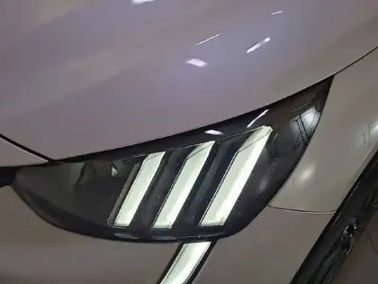 Photo 37 Peugeot 208  PureTech 100 S&S EAT8