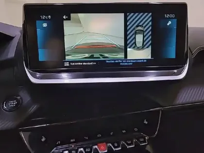 Photo 41 Peugeot 208  PureTech 100 S&S EAT8