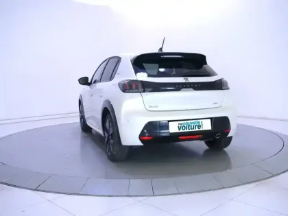 Photo 28 Peugeot 208  PureTech 100 S&S EAT8