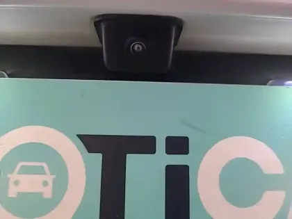 Photo 55 Peugeot 208  PureTech 100 S&S EAT8