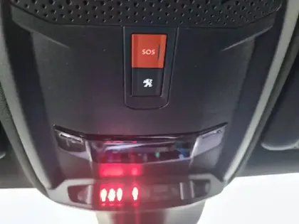 Photo 47 Peugeot 208  PureTech 100 S&S EAT8