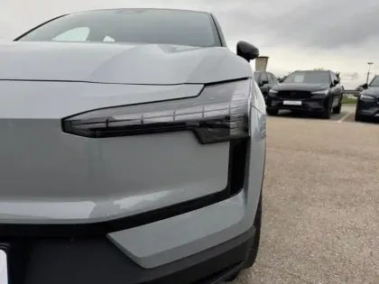 Photo 12 Volvo Ex30  Single Extended Range 272 ch 1EDT Plus