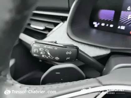 Photo 17 Skoda Kamiq  1.0 TSI Evo 2 116 ch DSG7 Clever Edition