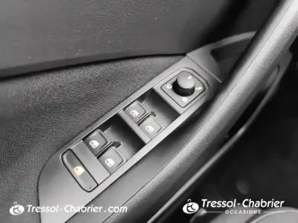 Photo 19 Skoda Kamiq  1.0 TSI Evo 2 116 ch DSG7 Clever Edition