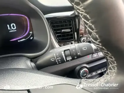 Photo 17 Kia Stonic  1.0 T-GDi 100 ch DCT7 Active