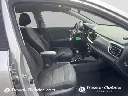 Photo 8 Kia Stonic  1.0 T-GDi 100 ch DCT7 Active