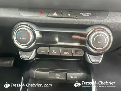 Photo 12 Kia Stonic  1.0 T-GDi 100 ch DCT7 Active