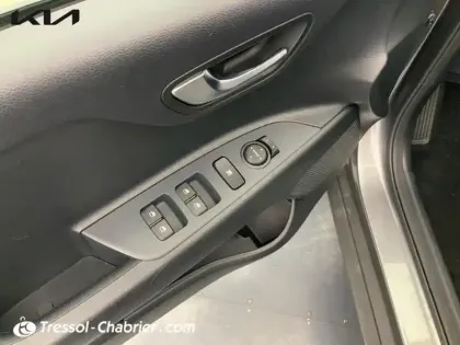 Photo 19 Kia Stonic  1.0 T-GDi 100 ch DCT7 Active