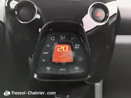 Photo 12 Citroën C1  PureTech 82 Feel