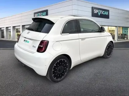 Photo 1 Fiat 500  e 95 ch La Prima