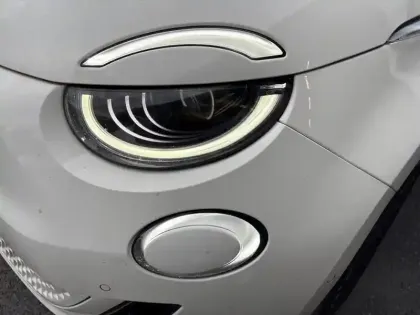 Photo 13 Fiat 500  e 95 ch La Prima