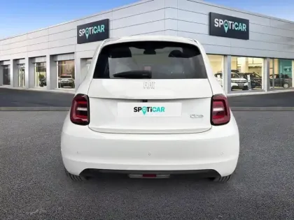 Photo 3 Fiat 500  e 95 ch La Prima