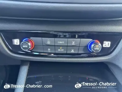 Photo 12 Opel Insignia  Sports Tourer 1.5 Diesel 122 ch BVA8 Ultimate