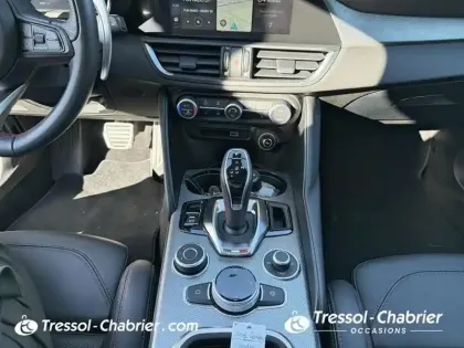 Photo 21 Alfa Romeo Giulia  2.2 160 ch AT8 Competizione