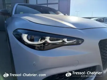 Photo 13 Alfa Romeo Giulia  2.2 160 ch AT8 Competizione