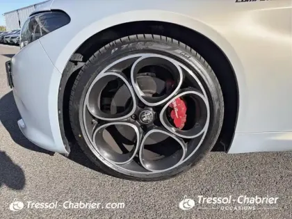 Photo 14 Alfa Romeo Giulia  2.2 160 ch AT8 Competizione