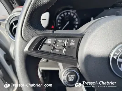 Photo 18 Alfa Romeo Giulia  2.2 160 ch AT8 Competizione