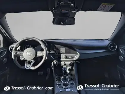 Photo 9 Alfa Romeo Giulia  2.2 160 ch AT8 Competizione