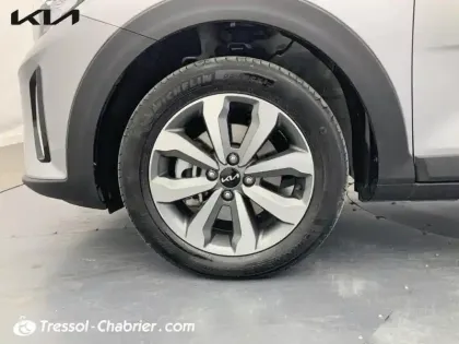 Photo 14 Kia Stonic  1.0 T-GDi 100 ch DCT7 Active