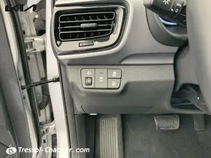 Photo 16 Kia Stonic  1.0 T-GDi 100 ch DCT7 Active