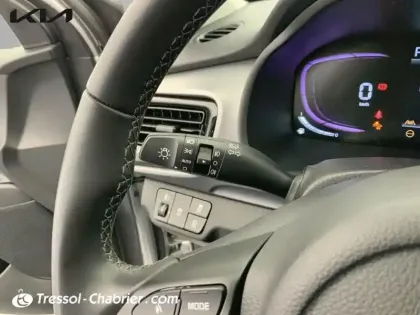 Photo 17 Kia Stonic  1.0 T-GDi 100 ch DCT7 Active