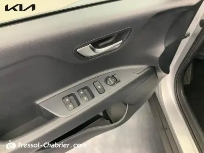 Photo 19 Kia Stonic  1.0 T-GDi 100 ch DCT7 Active