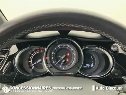 Photo 20 DS DS 3  PureTech 82 BVM5 So Chic