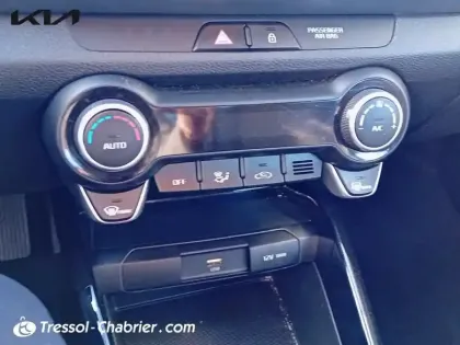 Photo 12 Kia Stonic  1.0 T-GDi 100 ch DCT7 Active