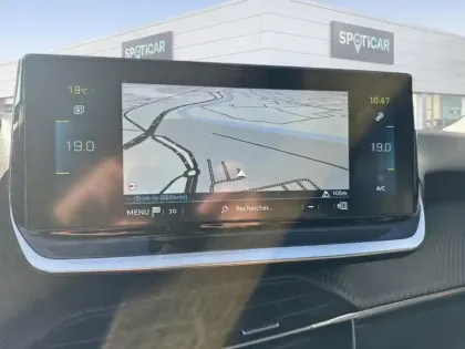 Photo 8 Peugeot 2008  Electrique 136 ch Roadtrip