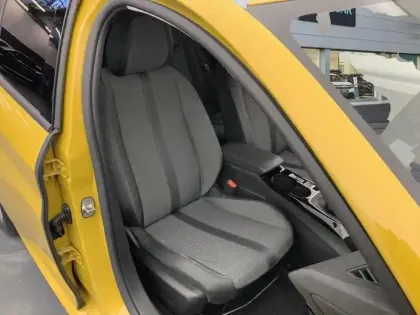 Photo 8 Peugeot 208  PureTech 100 S&S BVM6 Allure