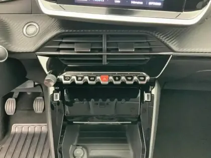 Photo 12 Peugeot 208  PureTech 100 S&S BVM6 Allure