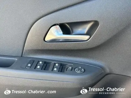 Photo 19 Opel Corsa  1.2 Turbo Hybrid 110 ch e-DCT6 Edition