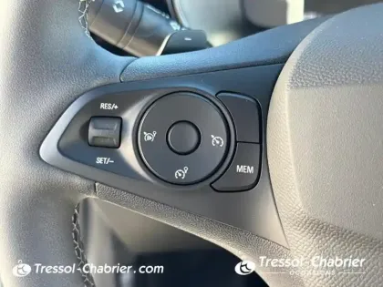 Photo 18 Opel Corsa  1.2 Turbo Hybrid 110 ch e-DCT6 Edition