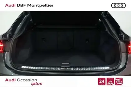 Photo 6 Audi Q3 35 TFSI 150 ch S tronic 7 S line