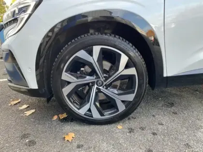 Photo 13 Renault Austral 1.2 E-Tech full hybrid 200ch Techno esprit Alpine - 24