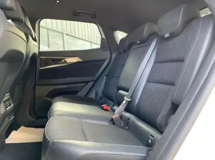 Photo 8 Renault Austral 1.2 E-Tech full hybrid 200ch Techno esprit Alpine - 24