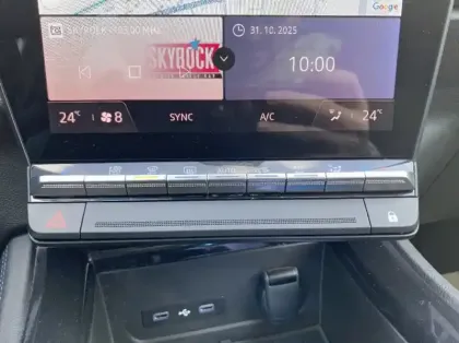 Photo 4 Renault Austral 1.2 E-Tech full hybrid 200ch Techno esprit Alpine - 24