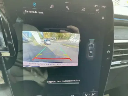 Photo 14 Renault Austral 1.2 E-Tech full hybrid 200ch Techno esprit Alpine - 24