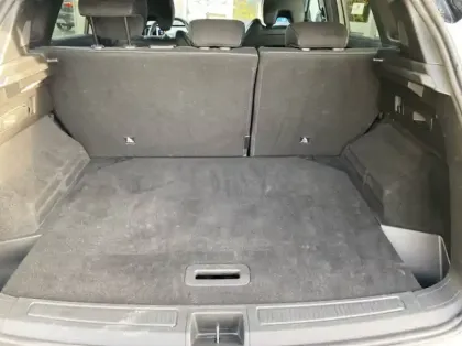 Photo 10 Renault Austral 1.2 E-Tech full hybrid 200ch Techno esprit Alpine - 24