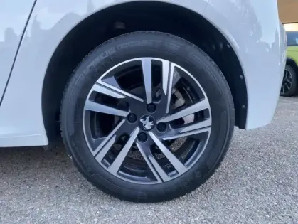 Photo 22 Peugeot 208 II PureTech 100 S&amp;S EAT8 Allure