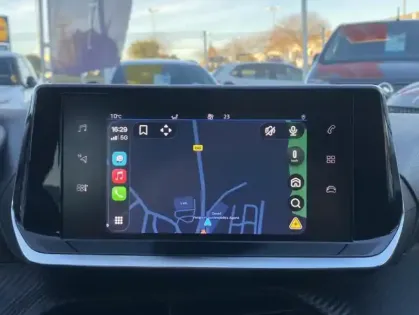 Photo 14 Peugeot 208 II PureTech 100 S&amp;S EAT8 Allure