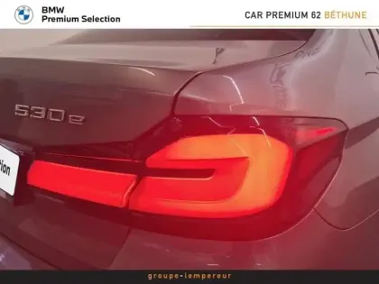 Photo 7 BMW Serie 5 Série 5 530eA xDrive 292ch M Sport Steptronic