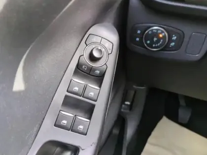 Photo 12 Ford Puma  1.0 Flexifuel 125ch S&S mHEV Titanium