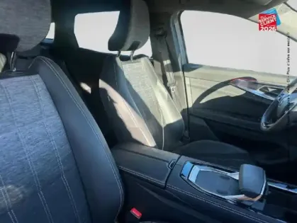 Photo 19 Renault Austral  1.2 E-Tech full hybrid 200ch Techno - 23