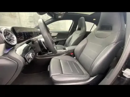 Photo 9 Mercedes Classe A  35 AMG 306ch 4Matic 7G-DCT Speedshift AMG