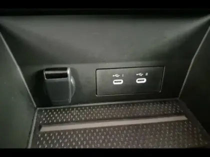 Photo 5 Renault Symbioz  1.6 E-Tech full hybrid 145ch Iconic