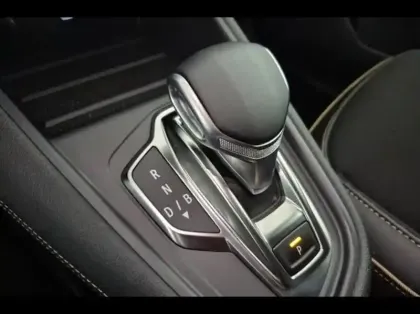 Photo 6 Renault Symbioz  1.6 E-Tech full hybrid 145ch Iconic