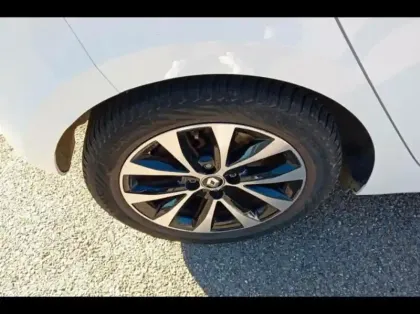 Photo 12 Renault Clio  1.6 E-Tech 145ch full hybrid Techno