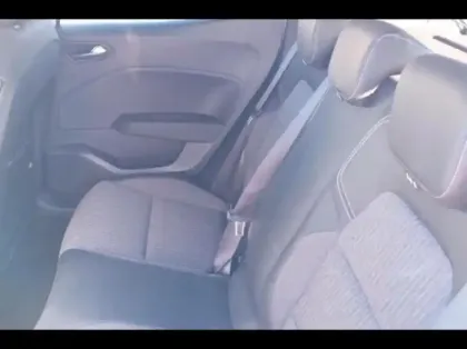 Photo 10 Renault Clio  1.6 E-Tech 145ch full hybrid Techno